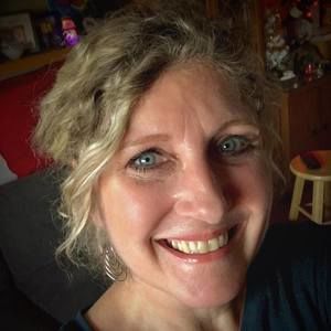 Meet your Posher, April